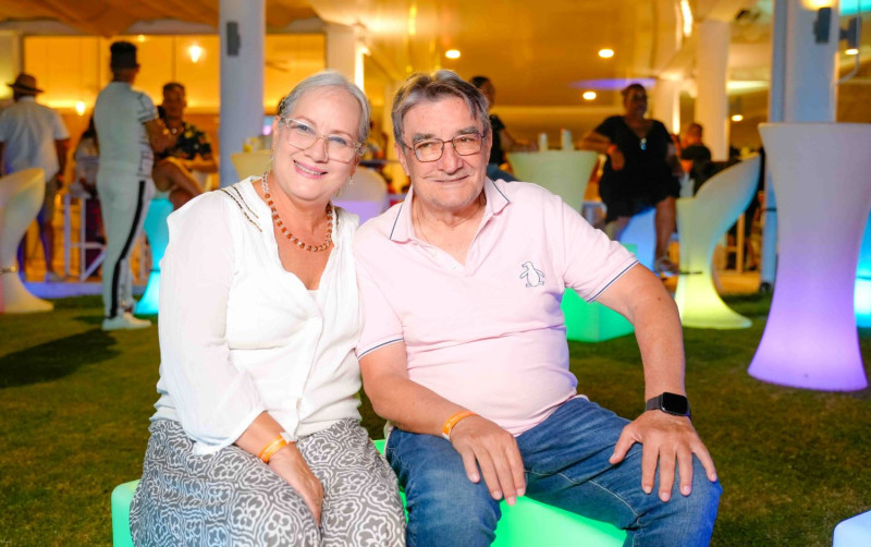 Luz Valencia y Javier Velázquez.