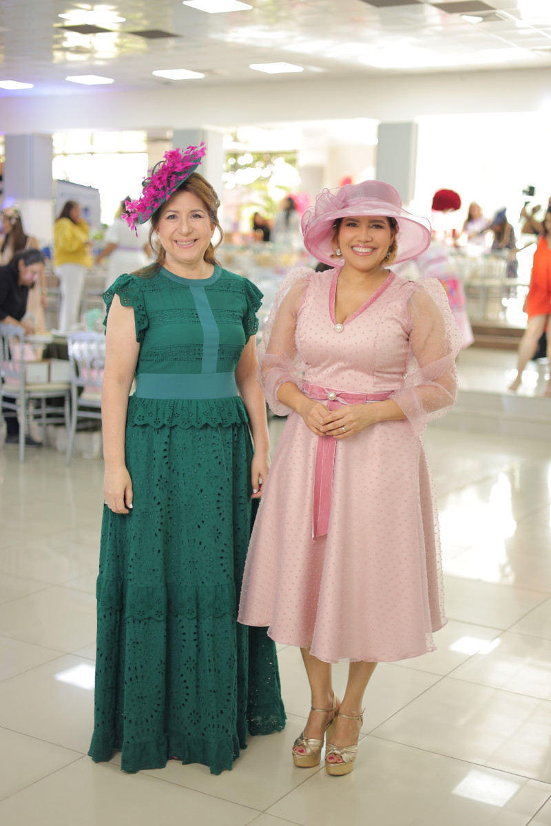 Jacqueline Viteri y Yakaira Mejía.