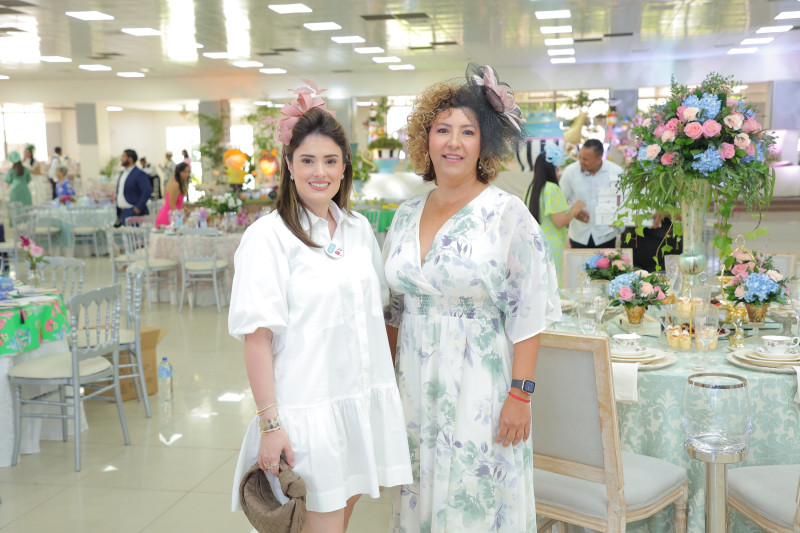 Marcelle Lama y Gabriela Godinez.