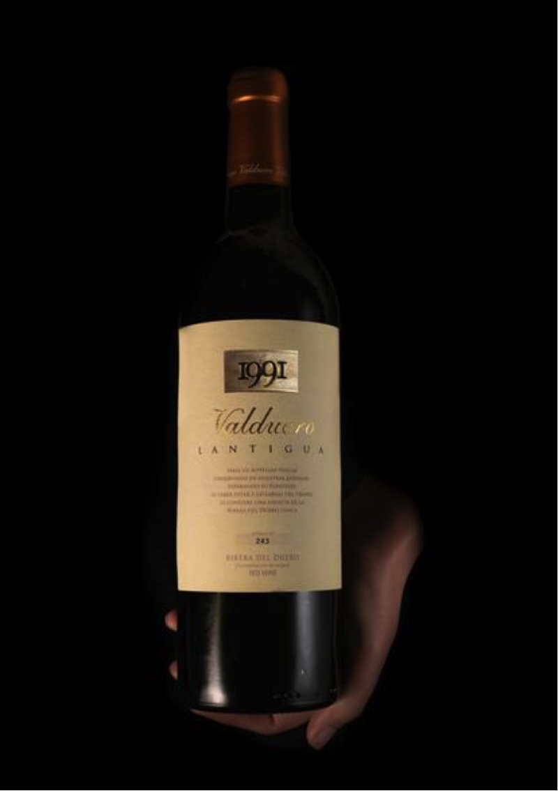 La botella Valduero Lantigua 1991, valorada en España en unos 2.800 euros, contiene el elixir de unas uvas que fueron vendimiadas hace 32 años de un valor y una calidad excepcionales.