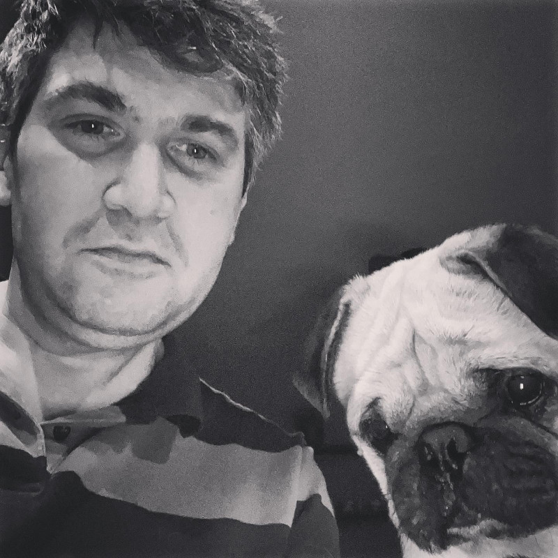 Junto a Benji Gregory murió su perro terapéutico llamado Hans.