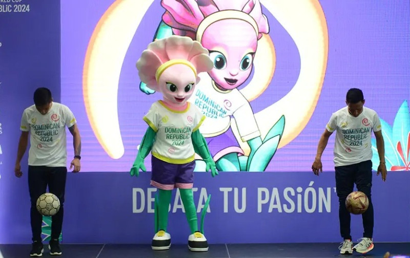 Momento en que Taní, la mascota oficial del Mundial de Fútbol Femenino Sub-17 es mostrada al público.