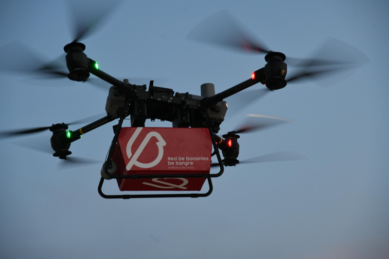 Primer dron de prueba para la importación de  sangre en el pais