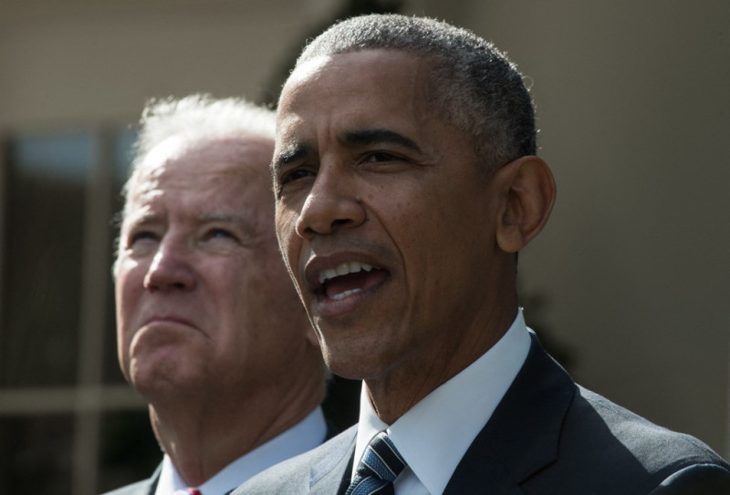 Fotografía muestra a Obama con Biden.