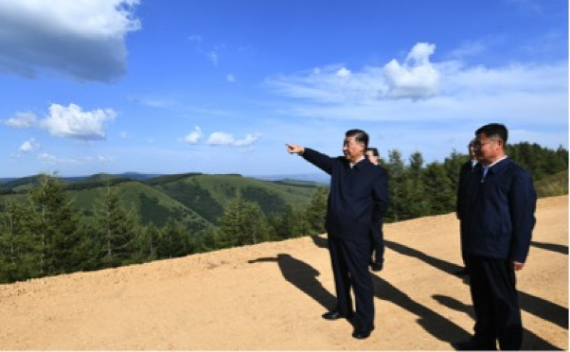Xi Jinping visita la granja forestal Saihanba, en la provincia de Hebei, en el norte de China, el 23 de agosto de 2021.
