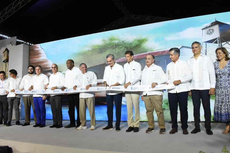 El presidente de la República, Luis Abinader, encabezó las actividades de inauguración de las facilidades marítimas de Manzanillo