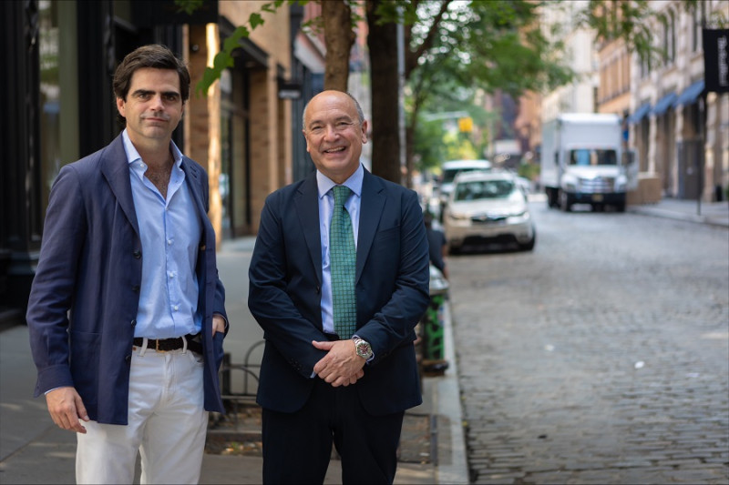 Diego del Alcázar Benjumea, CEO de IE University, en Nueva York,  y Santiago Iñiguez de Onzoño, presidente de IE University.