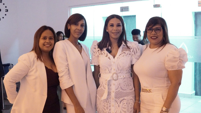 Mairenis Medina, Wanda Gómez, Daniela Pimentel y Rebelkis Mercedes