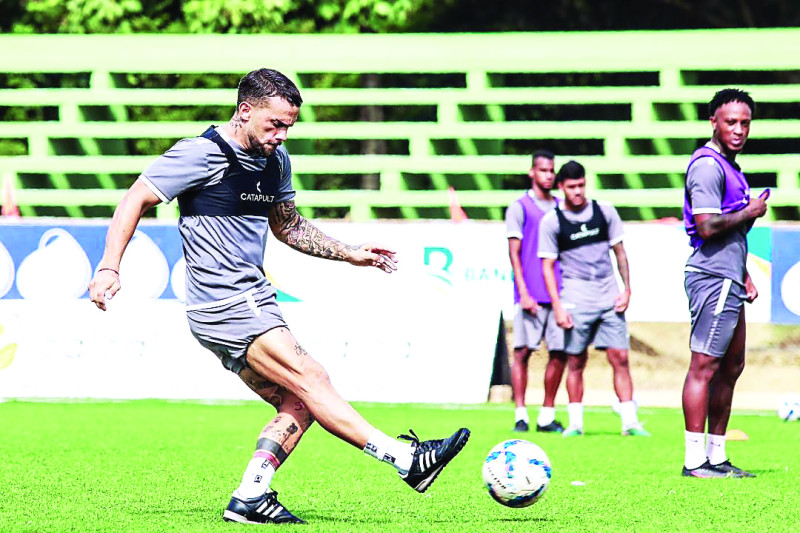 Jugadores del Cibao FC trabajando en las prácticas previas a su partido de este sábado en la Liguilla de la LDF.