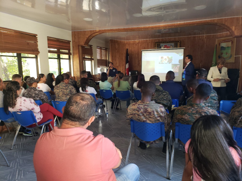 La conferencia fue acogida por autoridades locales y personalidades de Constanza.