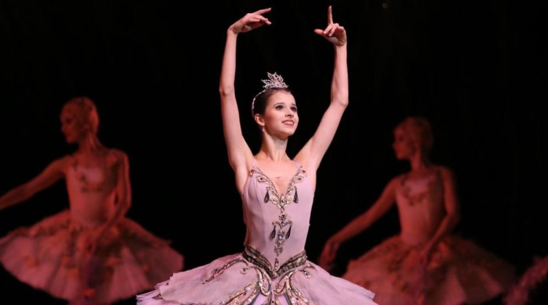 La talentosa bailarina rusa Maria Khoreva.