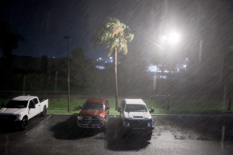 El viento y la lluvia provocados por el huracán Debby