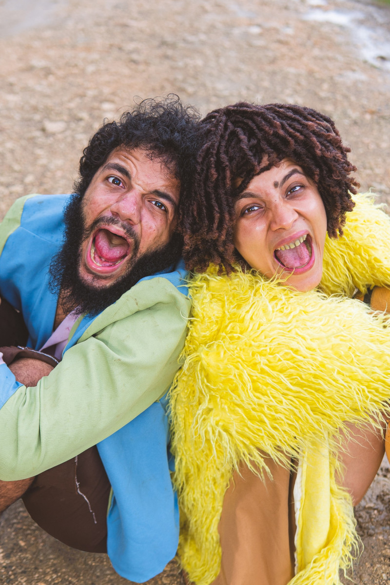 "La Caída de Monononó”, tiene como elenco a dos jóvenes actores egresados de la Escuela Nacional de Arte Dramático (ENAD), Luinis Olaverria y Lucero Gil.