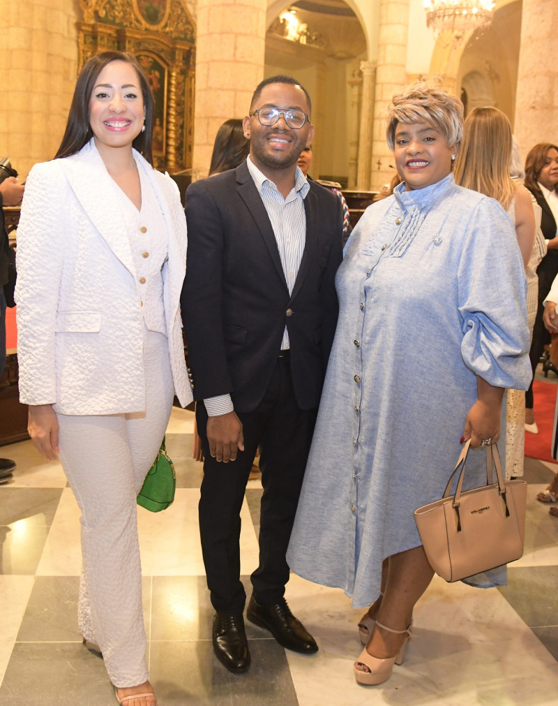 Iliana Pichardo, Aurelio Ferrer y Tania Alcalá.