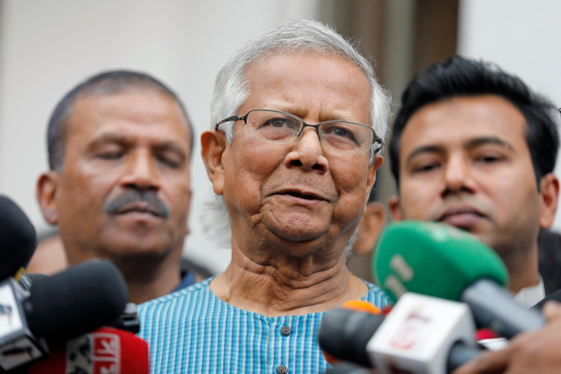 Muhammad Yunus es ganador del Premio Nobel de la Paz.