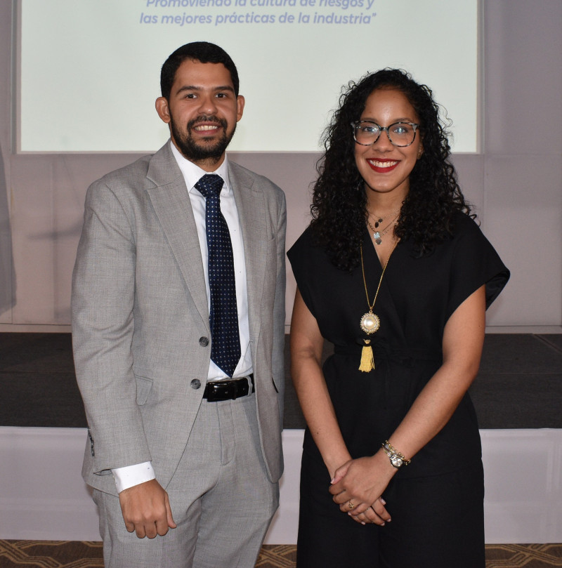 Pedro Rosario y María José Banks.