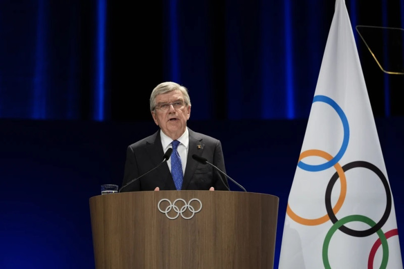 Thomas Bach, presidente del Comité Olímpico Internacional, habla en la sesión número 142 del organismo en París.