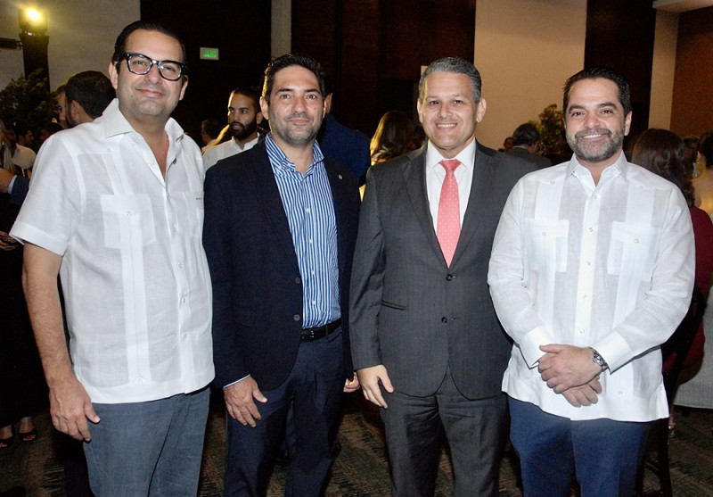 Manolo Marítimo, Juan Martino, Antonio Aragón y Fernando Álvarez