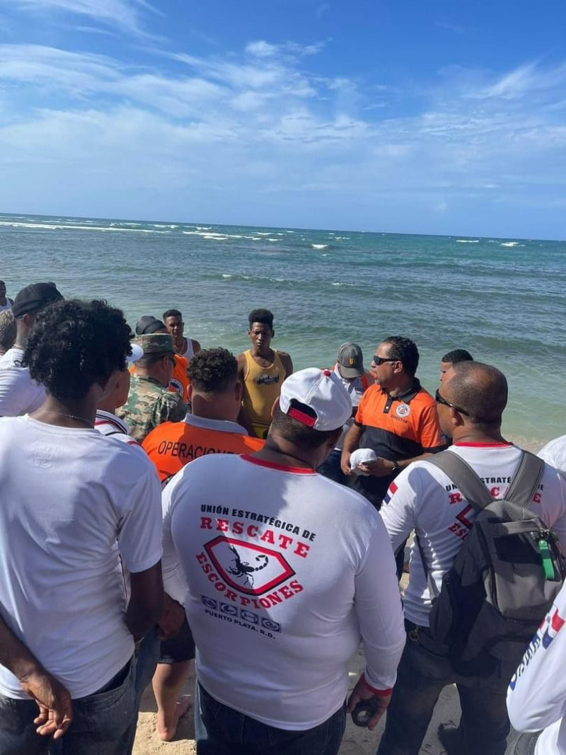 Organismos de socorro durante la búsqueda de Gilberto Antonio Brito