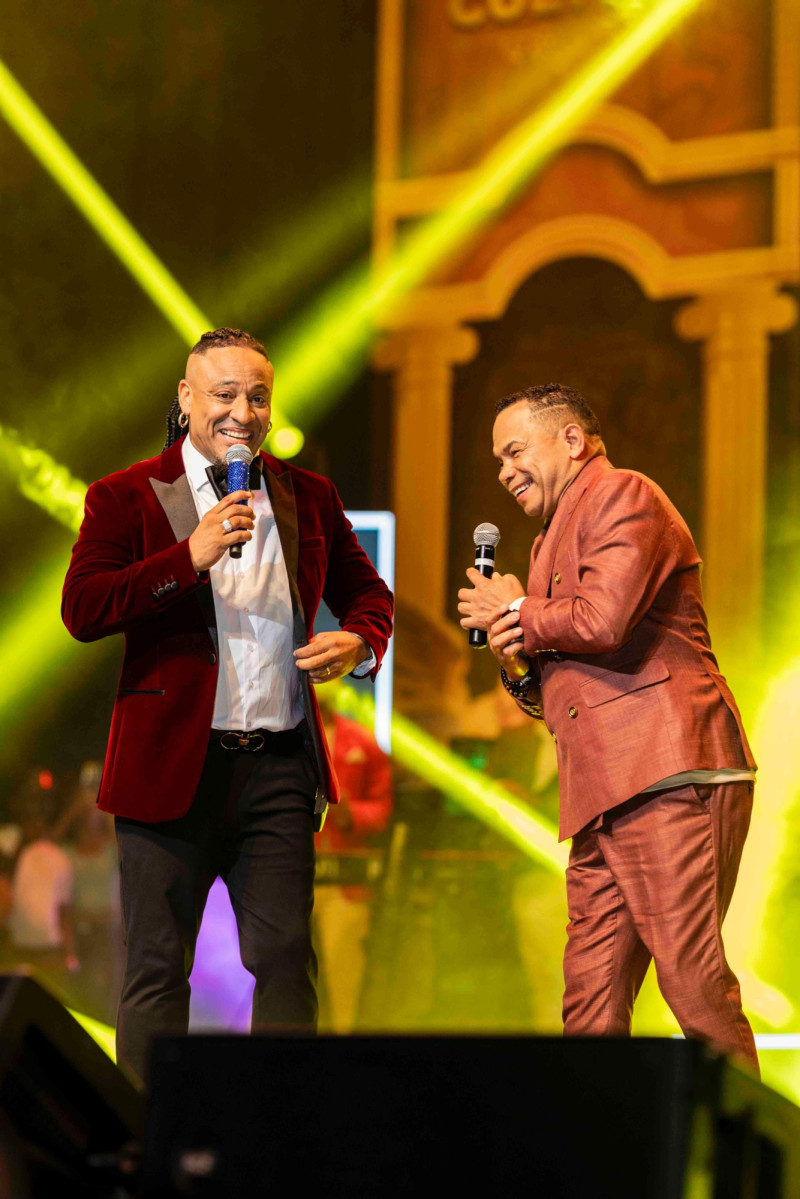 Krisspy y Joe Veras compartieron escenario en el Gran Teatro del Cibao.