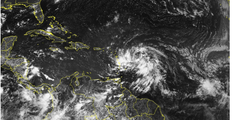 La región va a ver ráfagas de viento y potenciales inundaciones y deslizamientos así que los residentes de estas islas deben prepararse.