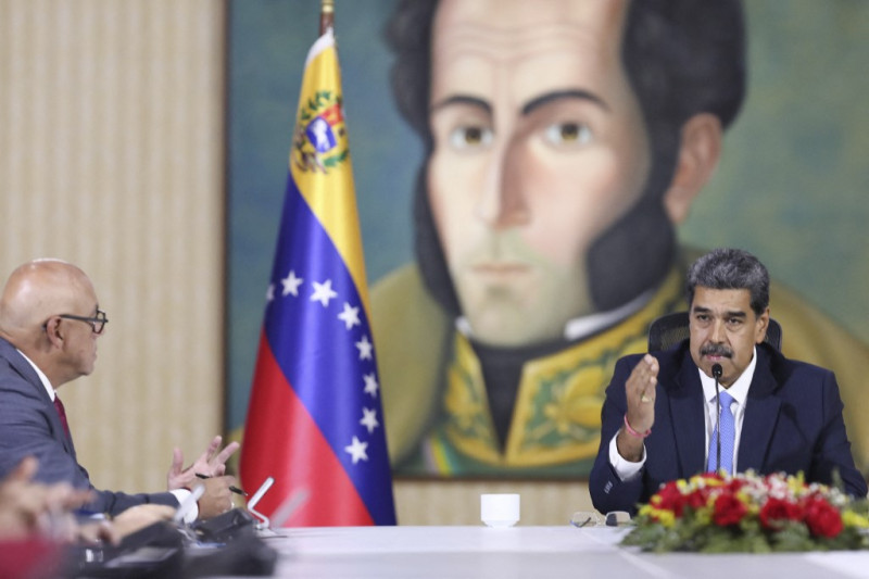 Reunión del gabinete del presidente de Venezuela, Nicolás Maduro, con el Consejo de Defensa Nacional y el Consejo de Estado en el edificio del Ministerio de Relaciones Exteriores en Caracas, ayer.