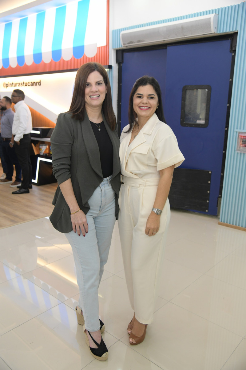 Katherine Batista y María Eugenia Hernández.