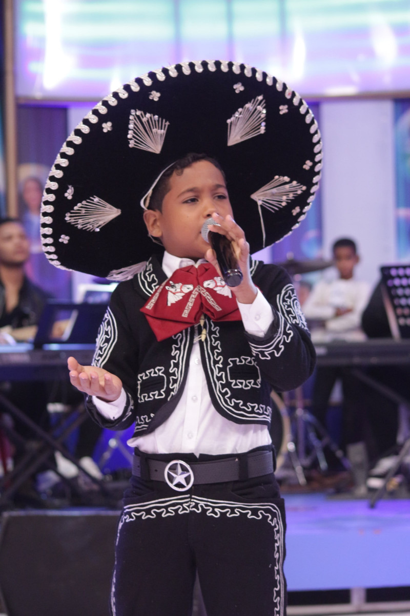 John Ander Corona cantó el clásico tema mexicano “La ley del monte”, con el que conquistó al jurado de "Pequeños Grandes Talentos".