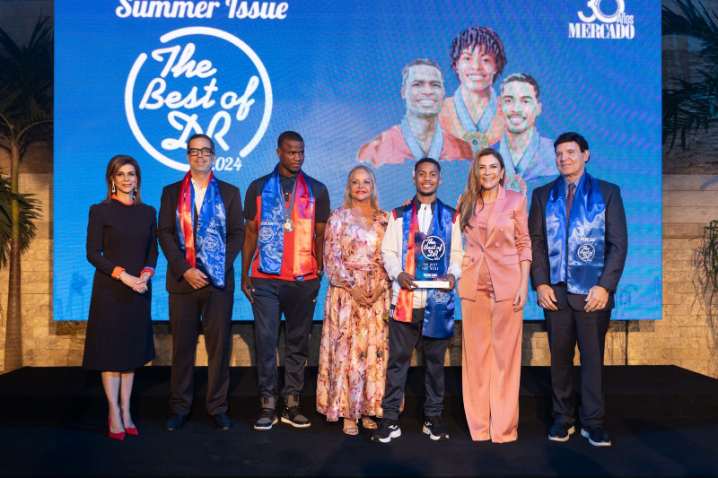 Patricia De Moya, Manuel Luna, Cristian Pinales, Rosa Hernández de Grullón, Yunior Alcántara, Carolina Mejía y Julio Brache.