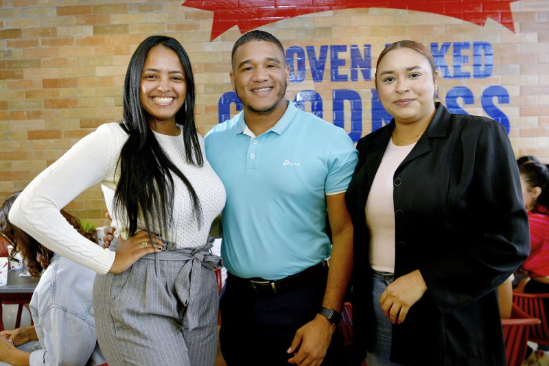 María Tejada Lorenzo, Jeffry Pichardo y Stephanie Fermín