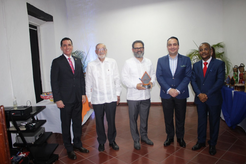 Mariano Frontera, Renzo Seravalle, Freddy Arturo Ginebra, Jean Paul Quiroz y Valentín Guerrero.