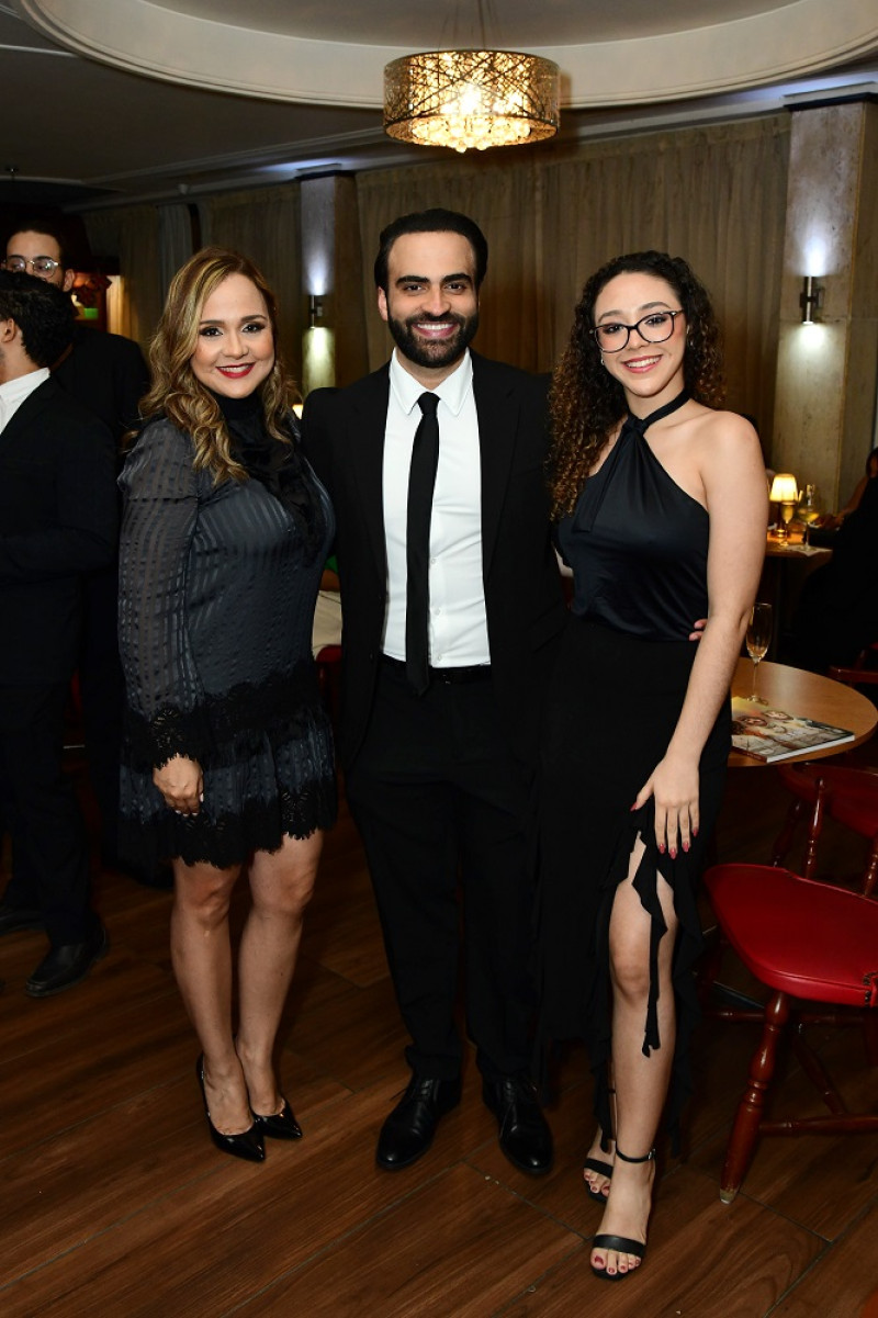 Patricia Hernández, Luis Armando Rivera y Carla Hernández.