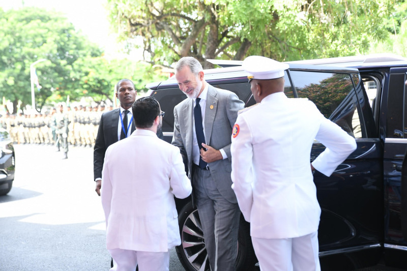 Rey Felipe VI a su llegada a la ceremonia toma de posesión presidencial de Luis Abinader.