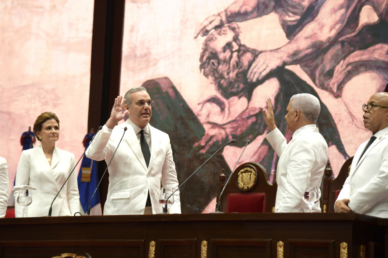 Se trata de la primera vez que Haití no estuvo representado en los actos de investidura de un presidente dominicano en tiempos modernos.