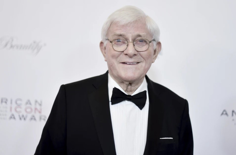 Phil Donahue asiste a los American Icon Awards 2019 en el Beverly Wilshire Hotel el 19 de mayo de 2019 en Beverly Hills, California.