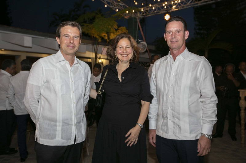 Marcos Cabral, Mirtha Cabral y Guillermo Pérez