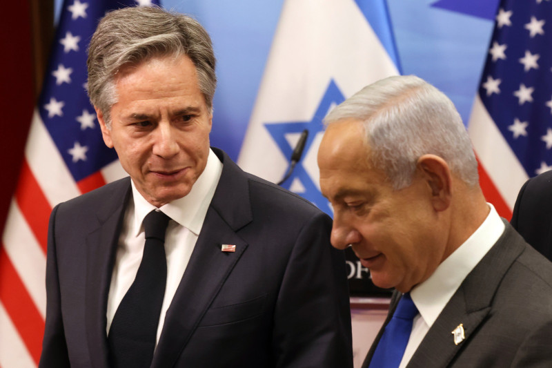 El secretario de Estado de EEUU, Antony Blinken, y el primer ministro israelí, Benjamin Netanyahu, en una conferencia de prensa conjunta, ayer.