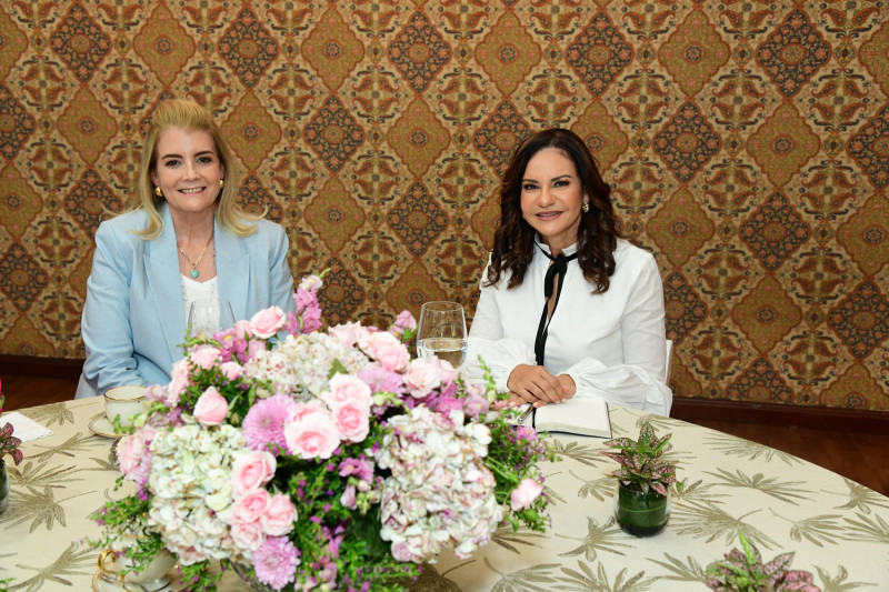 Celeste Pérez y Ana María Marranzini.