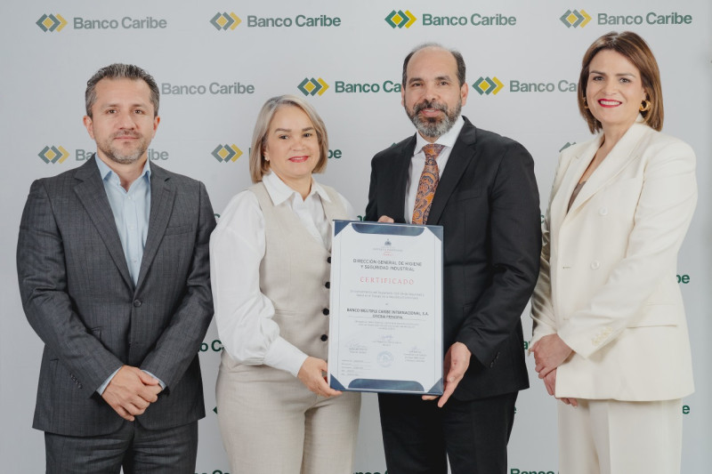 María García, Dennis Simó, Francesca Luna y Jonathan Genao.