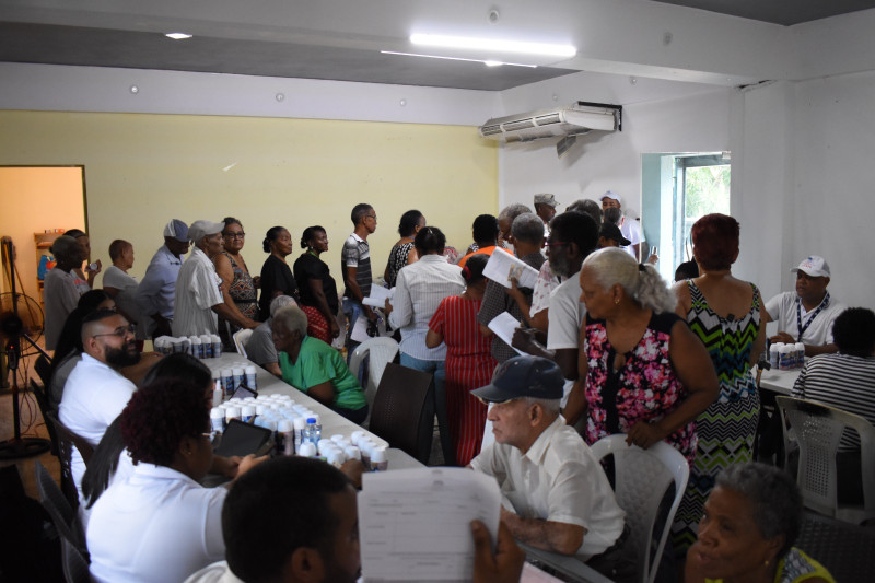 Los envejecientes recibieron atenciones médicas, medicamentos y evaluación socieconómica para solicitud de ayuda del Estado.