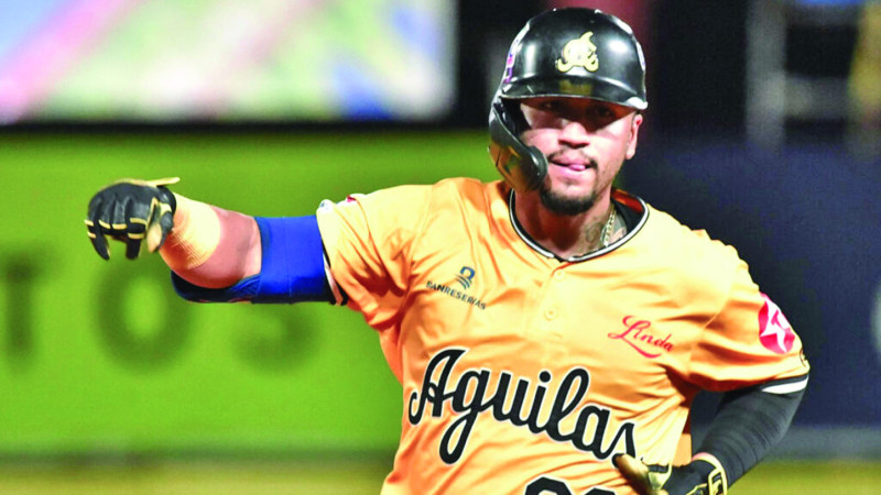 Michael Pérez jugó para las Águilas la temporada pasada.