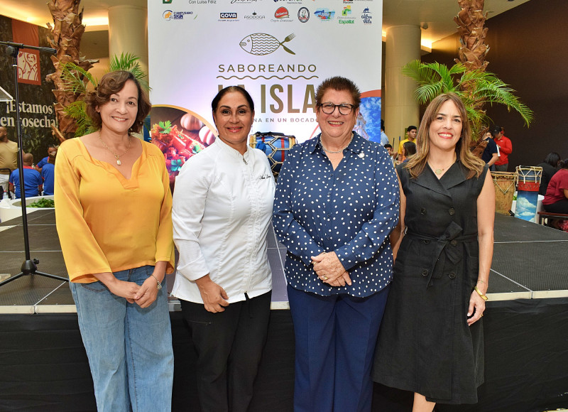 Lady Reyes, Ana Lebrón, Elizabeth Tovar, Onysela Valdez.