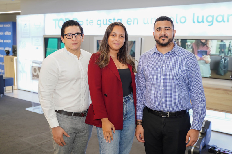 Daniel Canales, Alissa Tejada y Cristian Montolío.