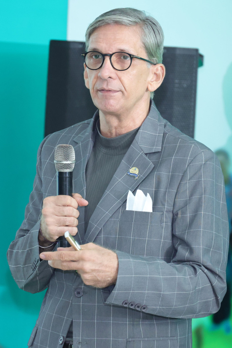 El doctor Carlos Rodríguez Taveras, durante su exposición.