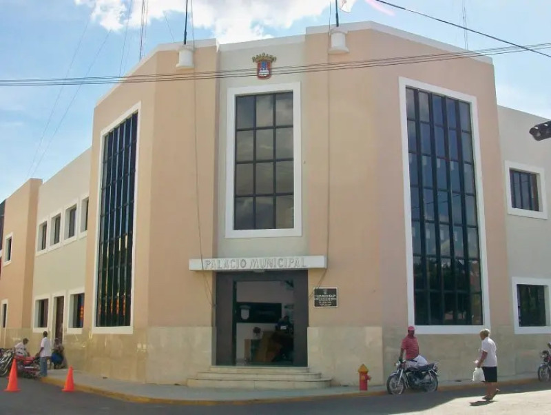 El palacio municipal de la Alcaldía de La Vega.