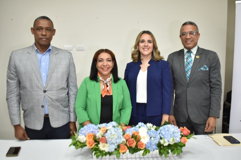 José Batista, Anaida Polanco, Delia Olivares y Juan Carlos Bisonó