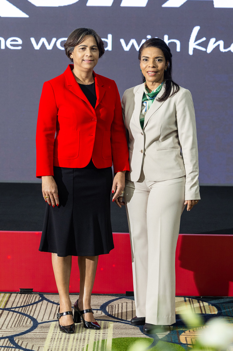 Irma Grullón y Rosa Mallén.