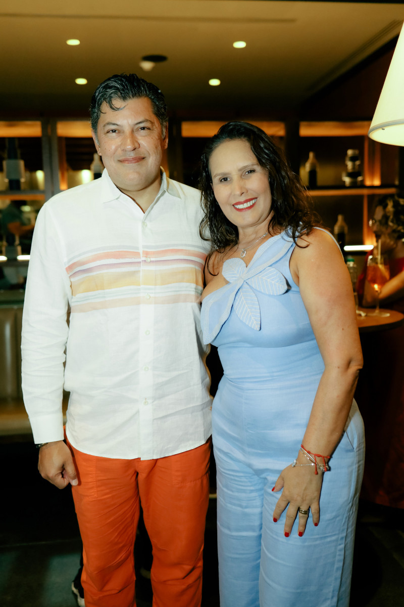 Robert López Ron y Yadira Montero.