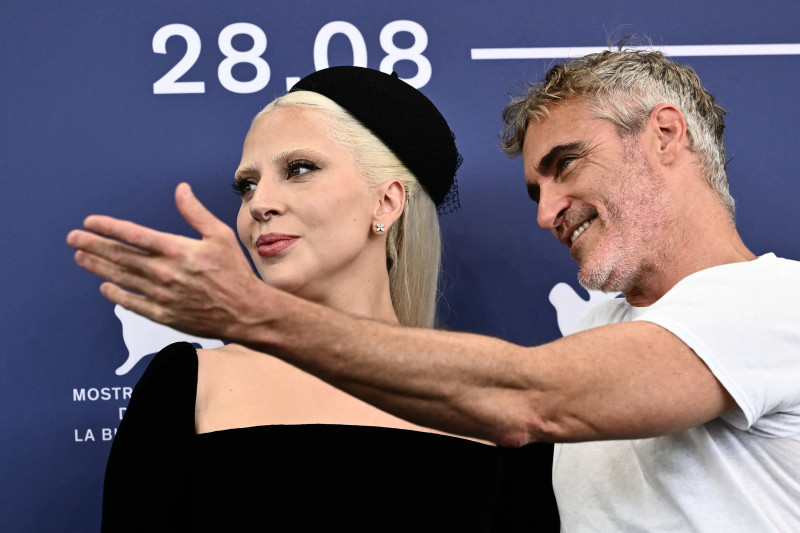 La actriz y cantante Lady Gaga y el actor estadounidense Joaquin Phoenix