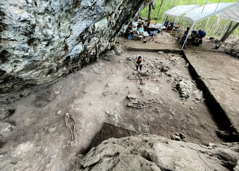 Fotografía muestra área de excavación en el Abrigo de Daniel.